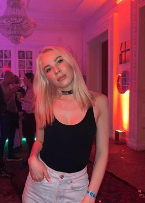 Проститутка Каролина